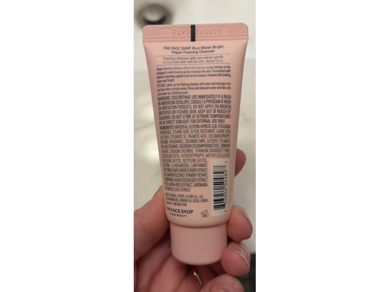 The Face Shop Foaming Cleanser, Rice Water Bright, 1.01 fl oz/30 mL