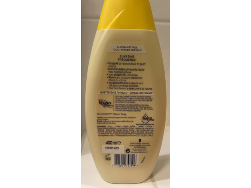 Schwarzkopf Every Day Shampoo, Chamomile Extract, 400 mL