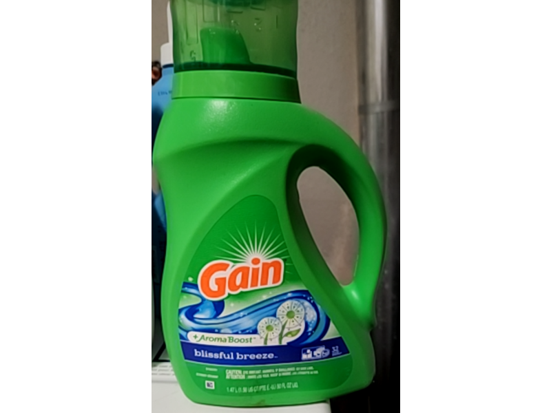 Gain Blissful Breeze Laundry Detergent, Aroma Boost, 32 Loads, 50 fl oz/1.47 L