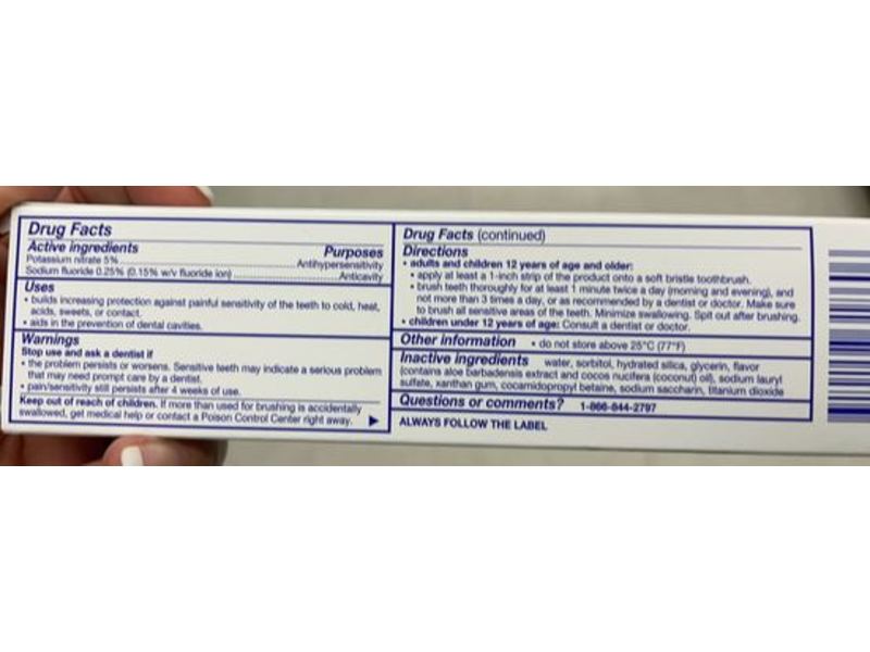 Sensodyne Nourish Gently Soothing Sensitive, 4 oz/113 g