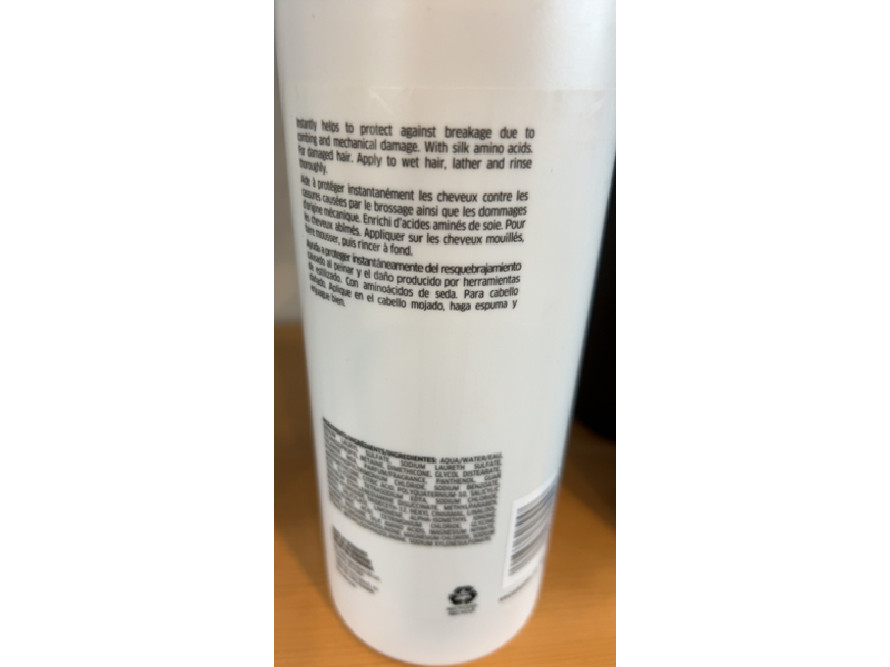 Wella Professional Fusion Intense Repair Shampoo, 33.8 fl oz/1 L