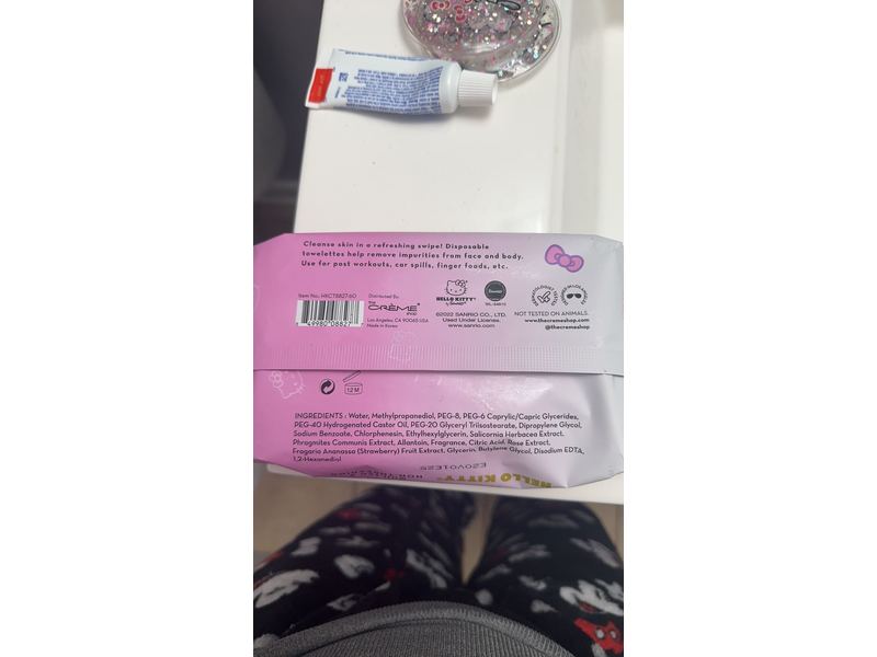 The Crème Shop Hello Kitty 3-in-1 Complete Cleansing Facial Towelettes 60 Count Wipes 8.28 Oz.