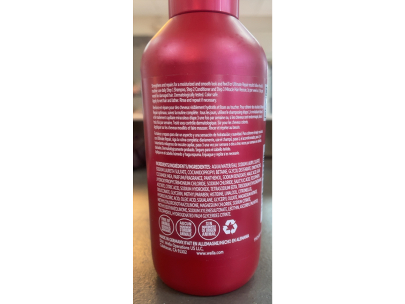Wella Professionals Ultimate Repair Shampoo, Aha & Omega-9, 8.4 fl oz/250 mL