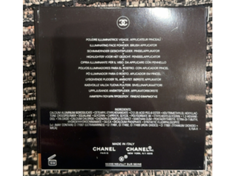 Chanel Poudre Lumiere Highlighting Powder, 10 Ivory Gold, 0.30 oz/8.5 g
