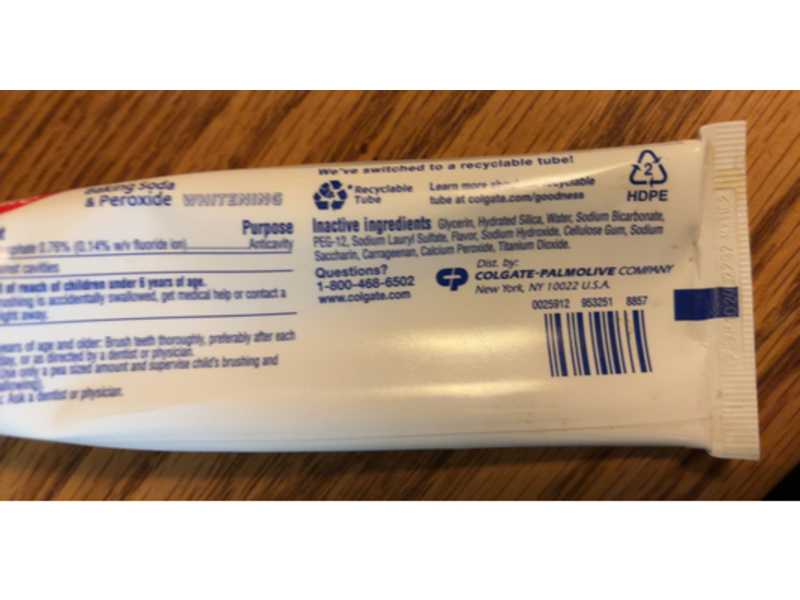 Colgate Toothpaste, Brisk Mint, 4 oz/113 g