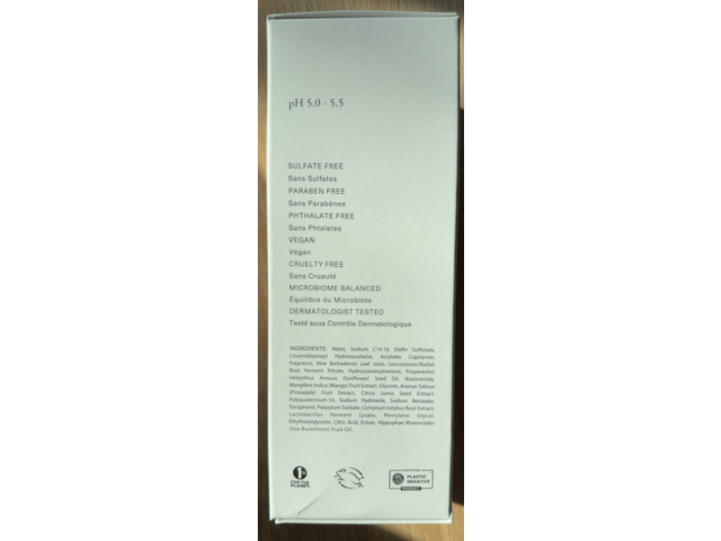 Iota Brightening Supervitamin+ Body Wash, 10 fl oz/300 mL