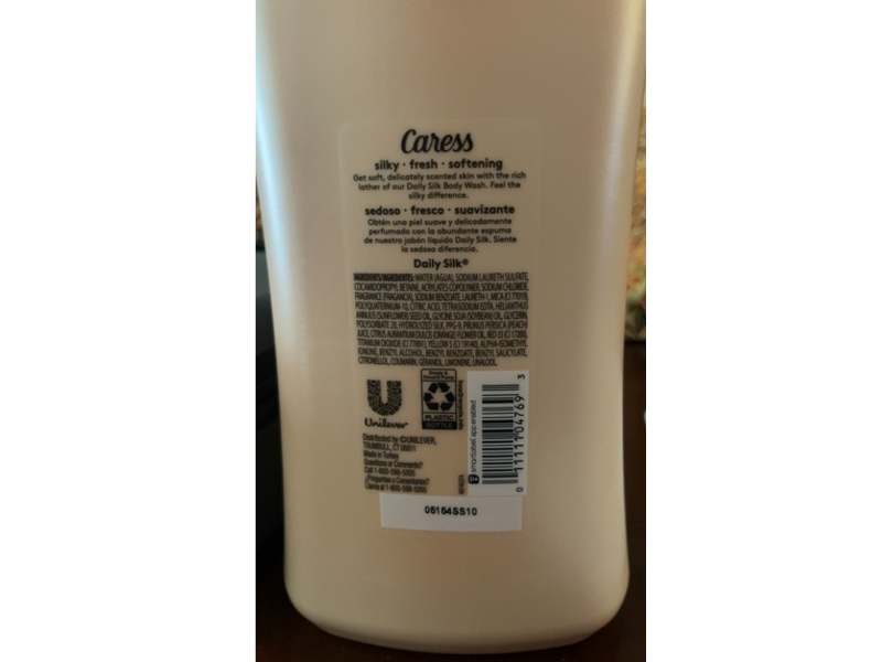 Caress Daily Silk Moisturizing Body Wash, White Peach & Orange Blossom, 30 fl oz/887 mL