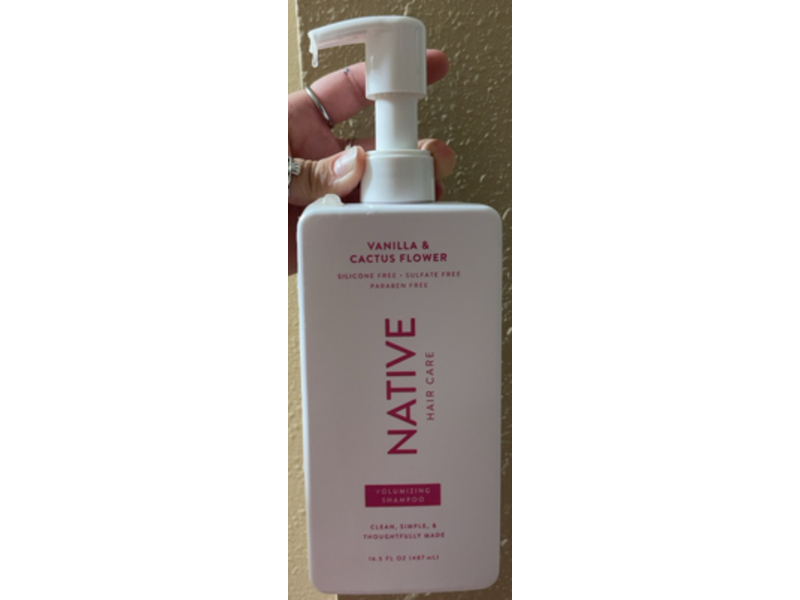 Native Volumizing Shampoo, Vanilla & Cactus Flower, 16.5 fl oz/487 mL