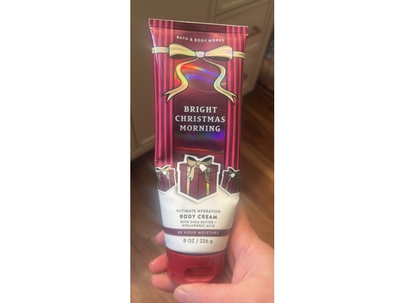 Bath & Body Works Ultimate Hydration Body Cream, Bright Christmas Morning, 8 oz/226 g