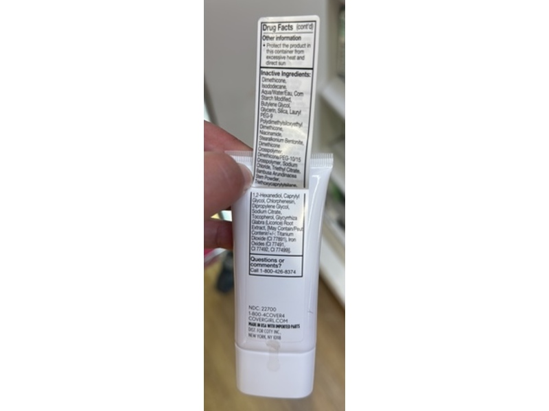 Covergirl Clean Fresh Blurring Skin Tint, 410 Fair Neutral, SPF 30, 1 fl oz/30 mL