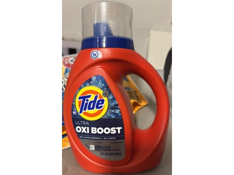 Tide Ultra OXI Boost Liquid Detergent, 19 Loads, 27 fl oz/798 mL