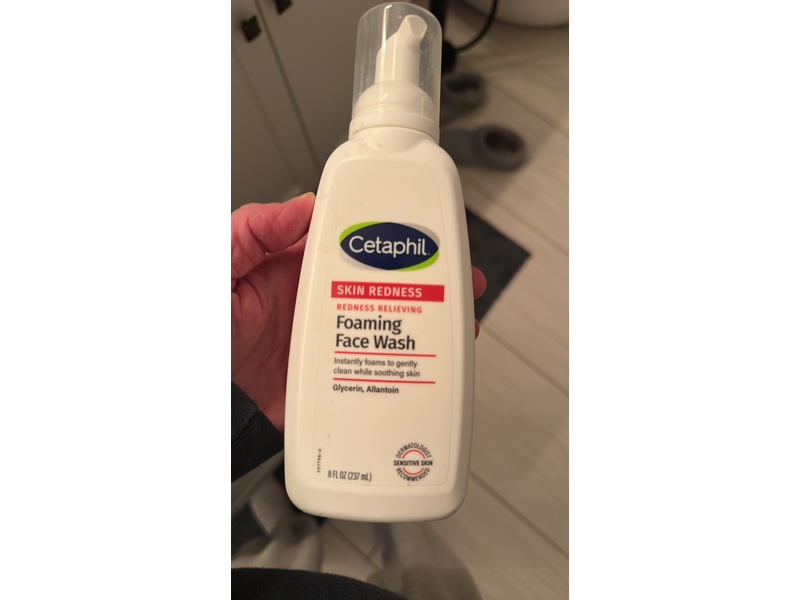Cetaphil Foaming Face Wash, 8 fl oz/237 mL
