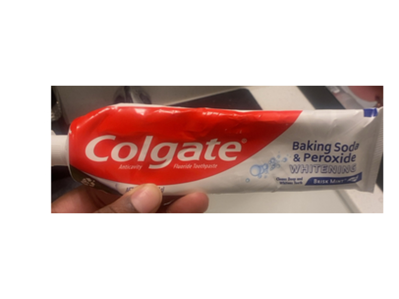 Colgate Baking Soda & Peroxide Whitening Toothpaste, Brisk Mint, 6 oz/179 g, Pack Of 2