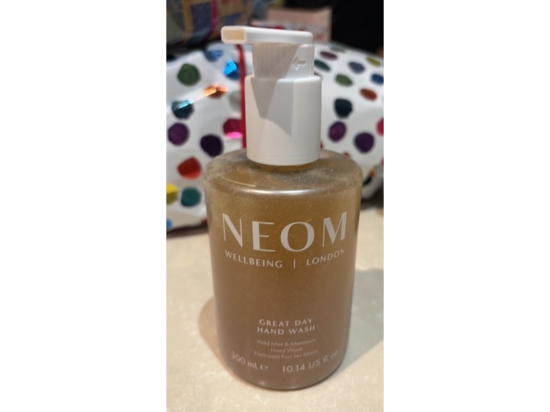 Neom Wellbeing Great Day Hand Wash, 10.14 fl oz/300 mL