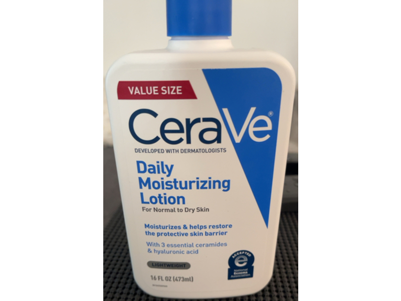CeraVe Daily Moisturizing Lotion, 16 fl oz/473 mL