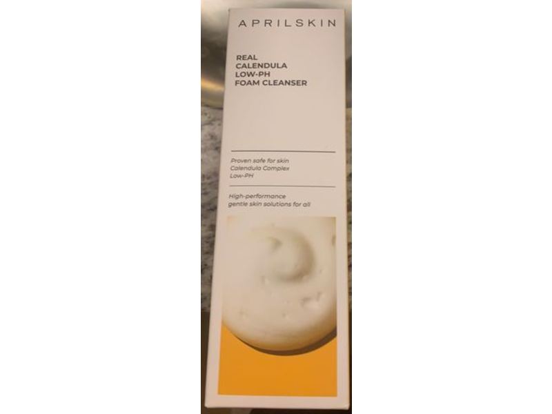 Aprilskin Real Calendula Low-PH Foam Cleanser, 6.76 fl oz/200 mL