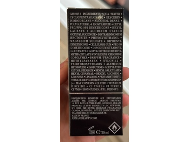 Giorgio Armani Luminous Silk Perfect Glow Flawless Foundation, 3, 1 fl oz/30 mL