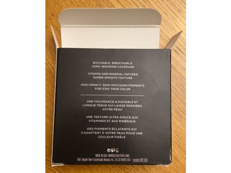 BareMinerals Barepro Performance Wear Powder Foundation, Silk 14, 0.34 oz/10 g