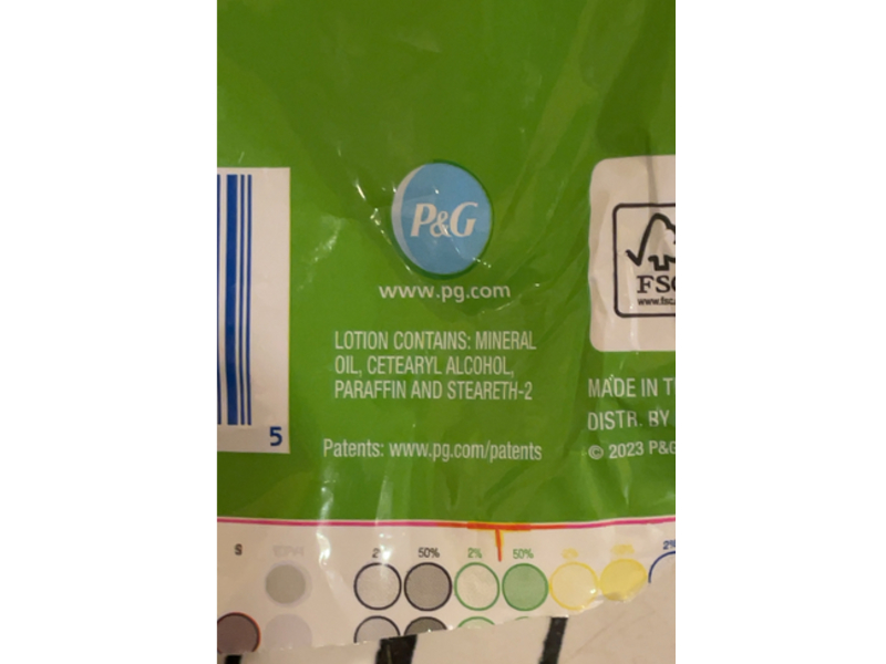 Puffs Gentle & Soothing Facial Tissue, Plus Lotion, 124 Count