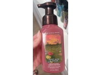 Bath & Body Works Gentle & Clean Foaming Hand Soap, Sweet Mum Blossom, 8.75 fl oz/259 mL - thumbnail 2