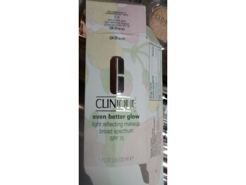 Clinique Even Better Glow Light Reflecting Makeup, SPF 15, Cn 20 Fair, 1 fl oz/30 ml