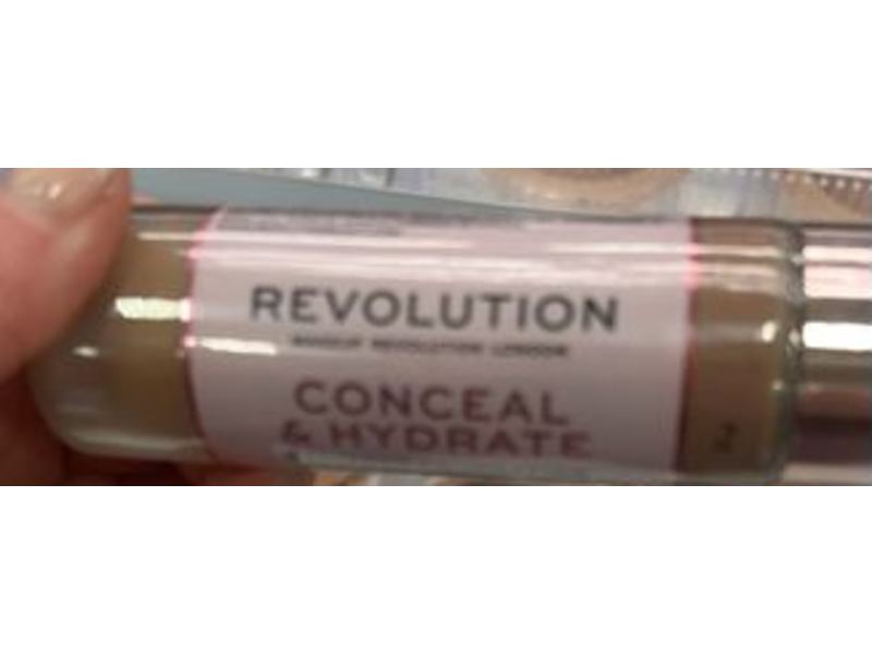 Revolution Conceal & Hydrate Foundation, F12