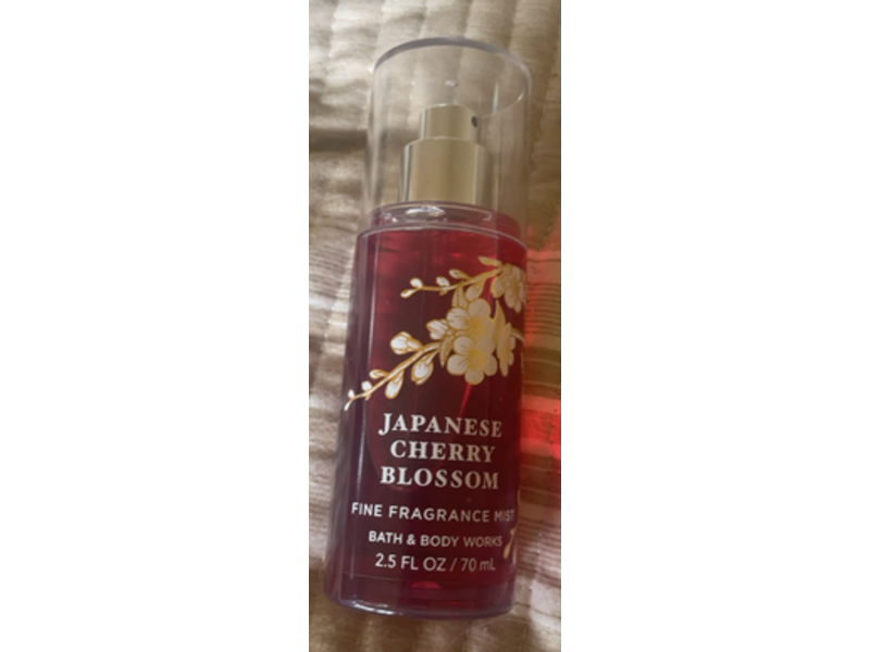 Bath & Body Works Fine Fragrance Mist, Japanese Cherry Blossom, 2.5 fl oz/70 mL