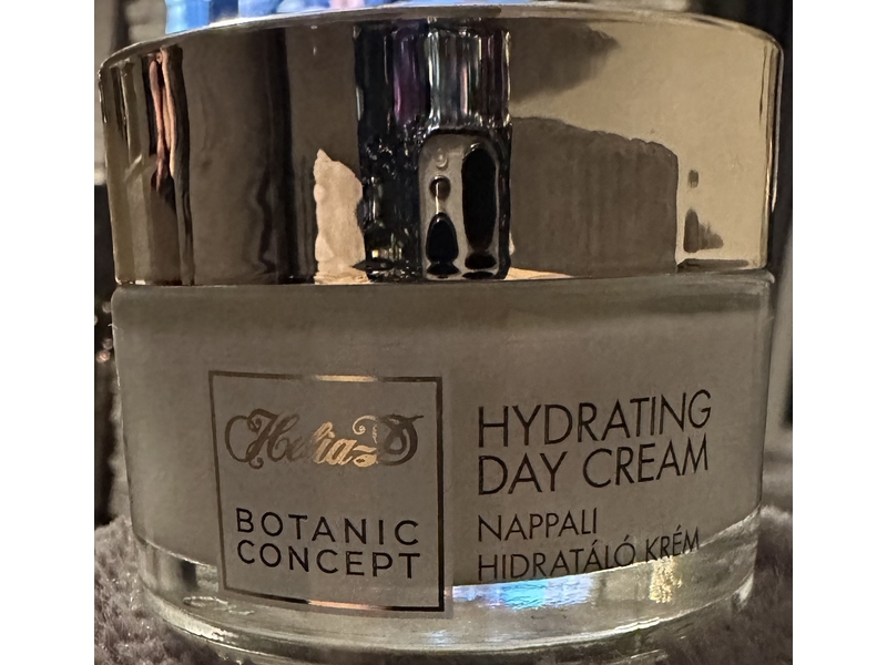 Helia Botanic concept Hydrating Day Cream, 1.7 fl oz/50 mL