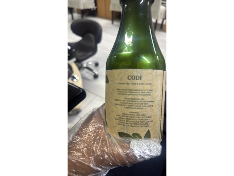 Codi Hand & Body Lotion, Green Tea, 25 fl oz/750 mL