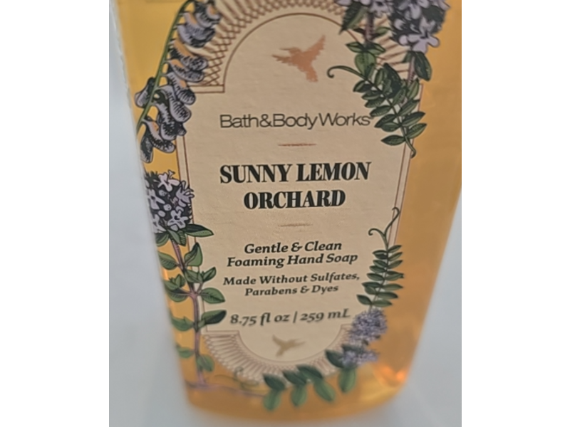 Bath & Body Works Gentle & Clean Foaming Hand Soap, Sunny Lemon Orchard, 8.75 fl oz/259 mL.