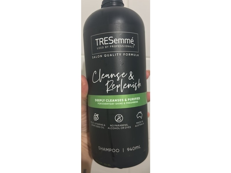 TRESemme Cleanse & Replenish Shampoo, 940 mL
