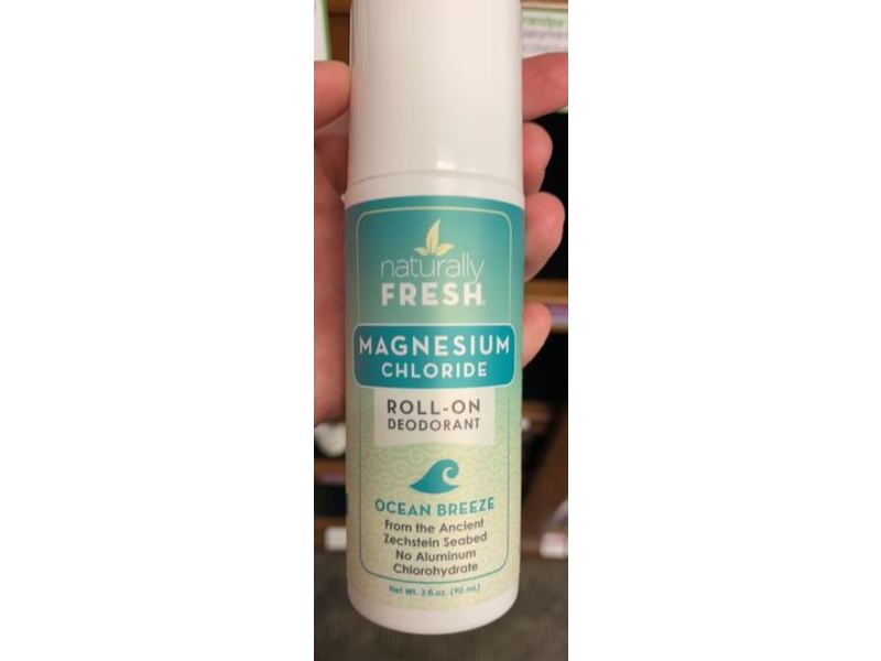 Zola Naturals Magnesium Roll-On Deodorant, Ocean Mist, 3 fl oz/90 mL