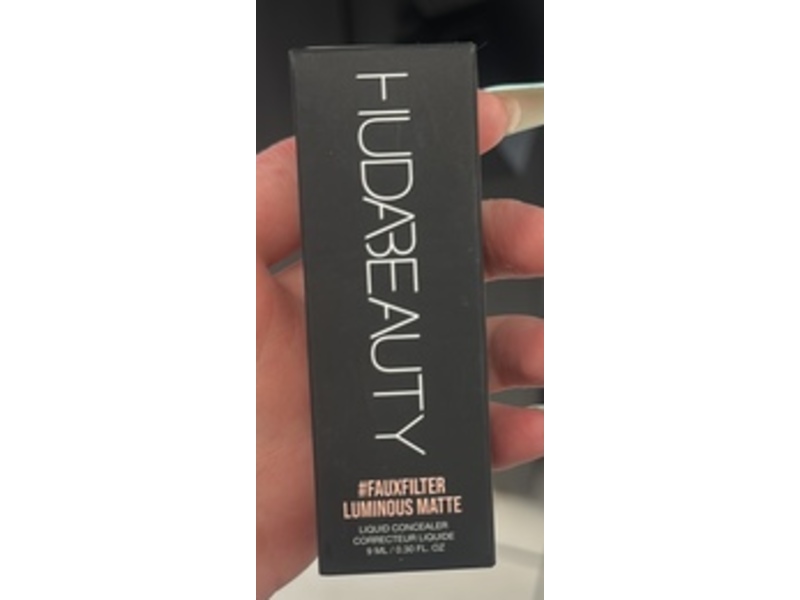 Huda Beauty Luminous Matte Liquid Concealer, Royal Icing 1.1 N, 0.30 fl oz/9 mL
