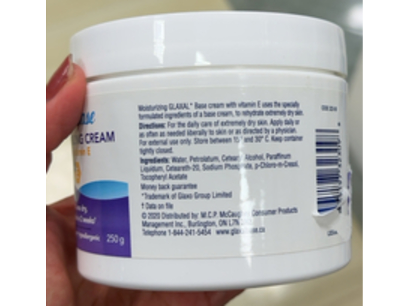 Glaxal Base Moisturizing Cream, Vitamin E, 250 g