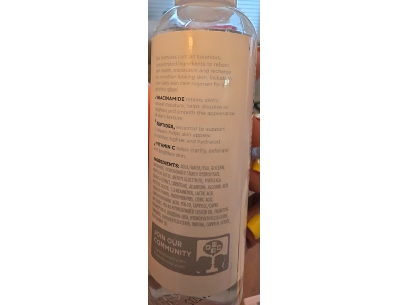 Global Beauty Care Glowing Exfoliating Toner, Niacinamide, Peptides & Vitamin C, 4 oz/120 mL