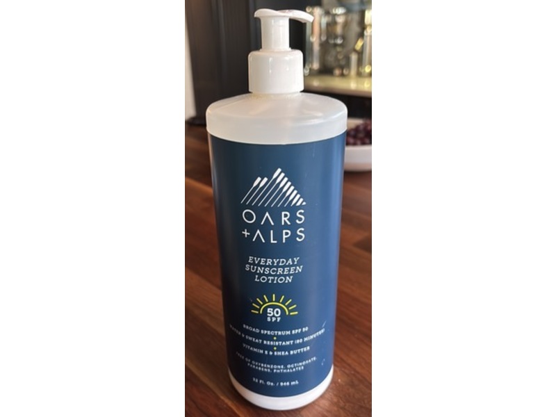 Oars + Alps Everyday Sunscreen Lotion, SPF 50, 32 fl oz/946 mL