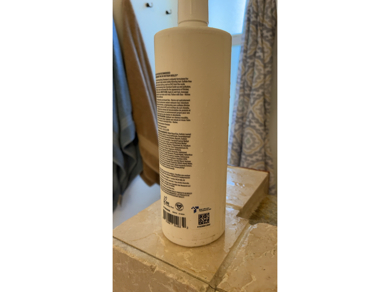 Eucerin Skin Calming Body Wash, 8.4 fl oz/250 mL