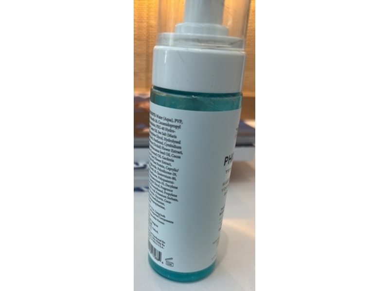 Philip B Maui Wowie Volumizing Mousse, Tahitian Gardenia + Kukui Nut & Vitamin E, 5.5 fl oz/163 mL