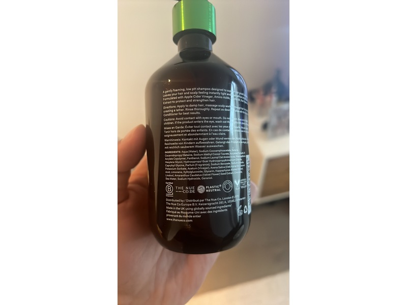The Nue Co Supa _ Thick Shampoo, 8.45 fl oz/250 mL