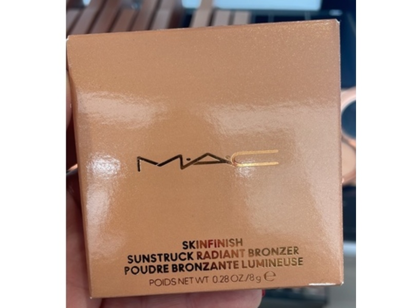 M.A.C Skinfinish Sunstruck Radiant Bronzer, Radiant Light Rosy, 0.28 fl oz/8 g
