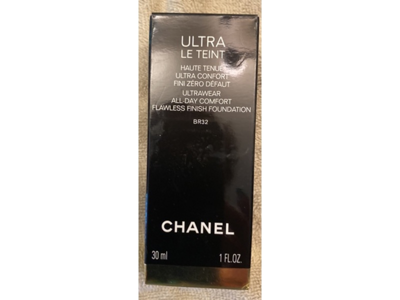 Chanel Ultra Le Teint Ultrawear Flawless Foundation, BR32, 1 fl oz/30 mL