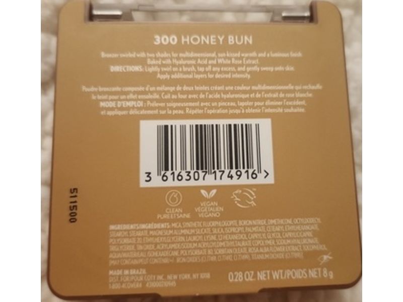 CoverGirl TruBlend Skin Enhancer Baked Luminous Bronzer, 300 Honey Bun, 0.28 oz/8 g