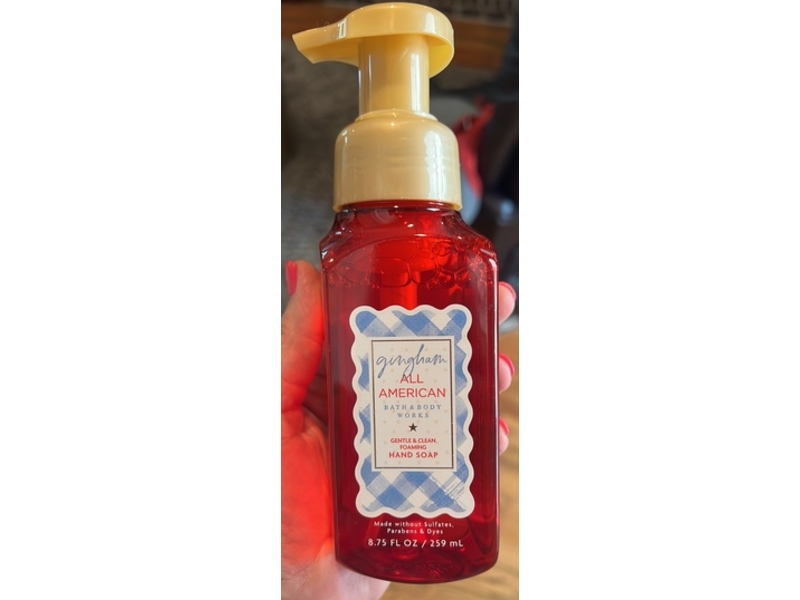 Bath & Body Works Gentle & Clean Foaming Hand Soap, Gingham, 8.75 fl oz/259 mL