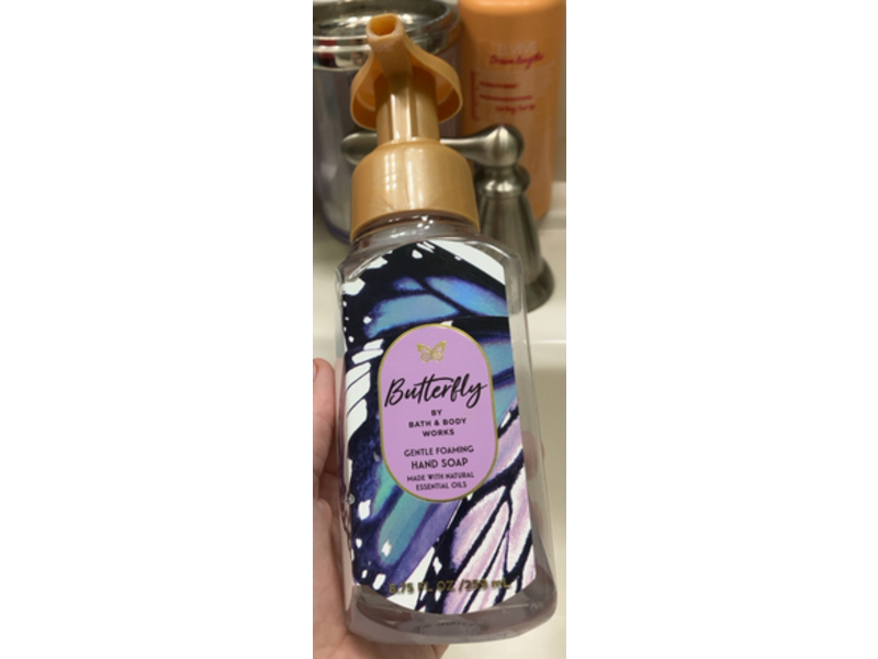 Bath & Body Works Gentle Foaming Hand Soap, Butterfly, 8.75 fl oz/259 mL, Pack Of 2