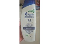 Head & Shoulders 2 In 1 Classic Shampoo, 300 mL - Image 3