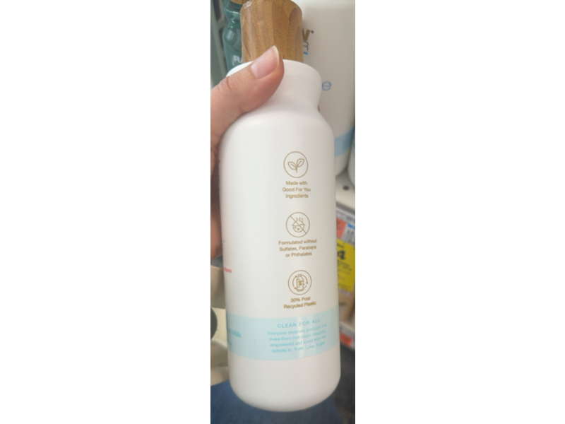 Raw Sugar The Wave Maker Shampoo, Lychee + Coconut Milk, 18 fl oz/532 mL