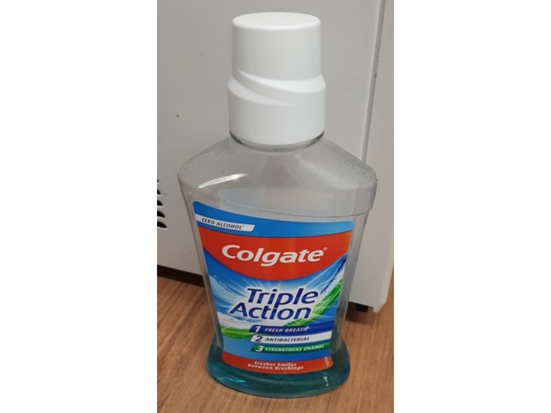 Colgate Triple Action Mouthwash, 500 mL