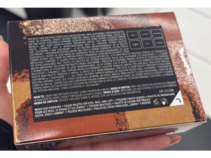 Danessa Myricks Beauty Everyday Magic Freedom Palette