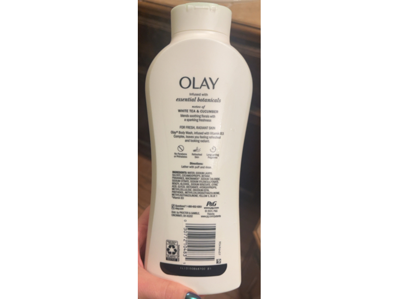 Olay Essential Botanicals Body Wash, White Tea & Cucumber, 23.6 fl oz/700 mL