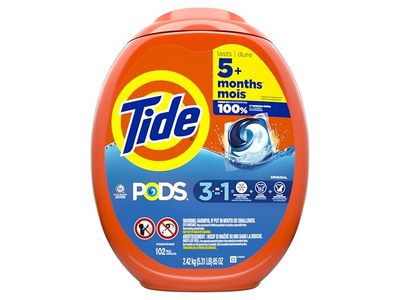 Tide PODS 3-in-1 Laundry Detergent Pacs, Original Scent, 102 Pacs, 85 oz/2.42 kg
